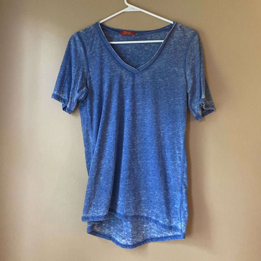 BUTTER VNECK